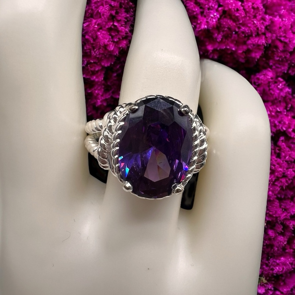 NVC NATALIYA V COLLISTER Purple Crystal Cocktail Ring Rhodium Plated Size 8